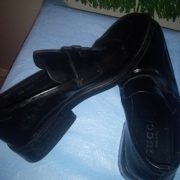 Authentic GUCCI Loafers - Picture 4 of 8
